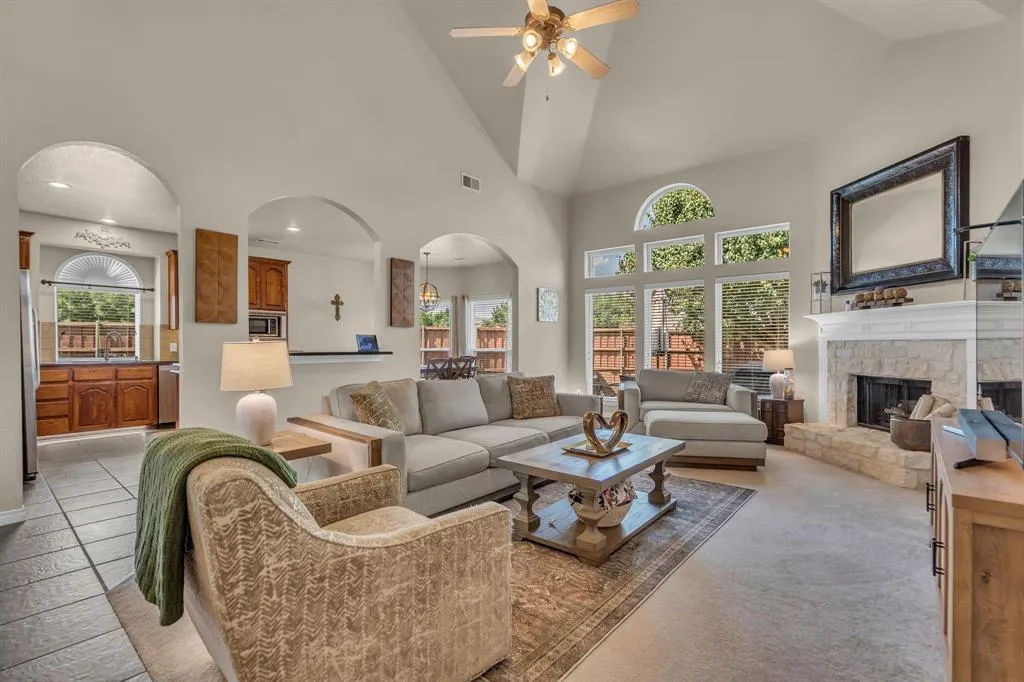1303 Grapevine Drive