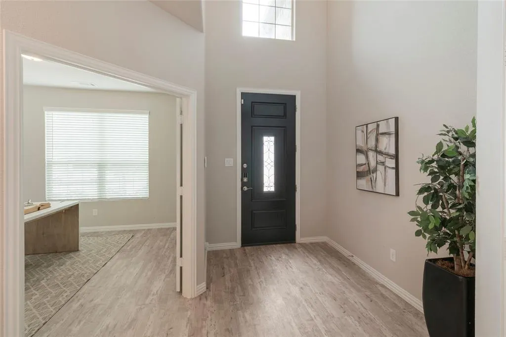 1616 Berry Ridge Trail