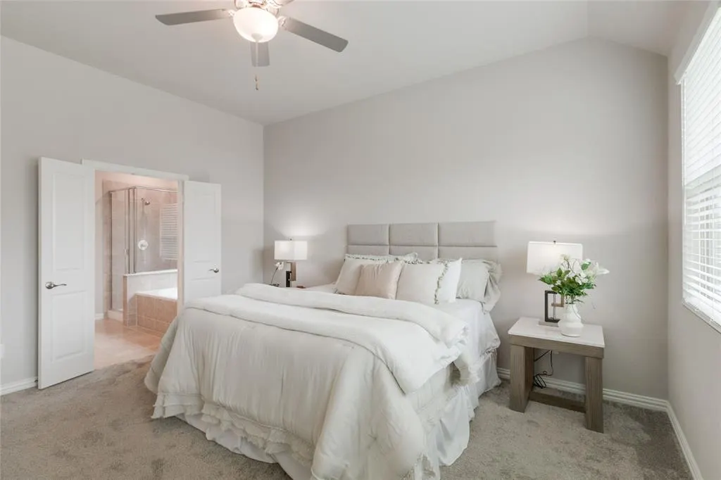 1616 Berry Ridge Trail