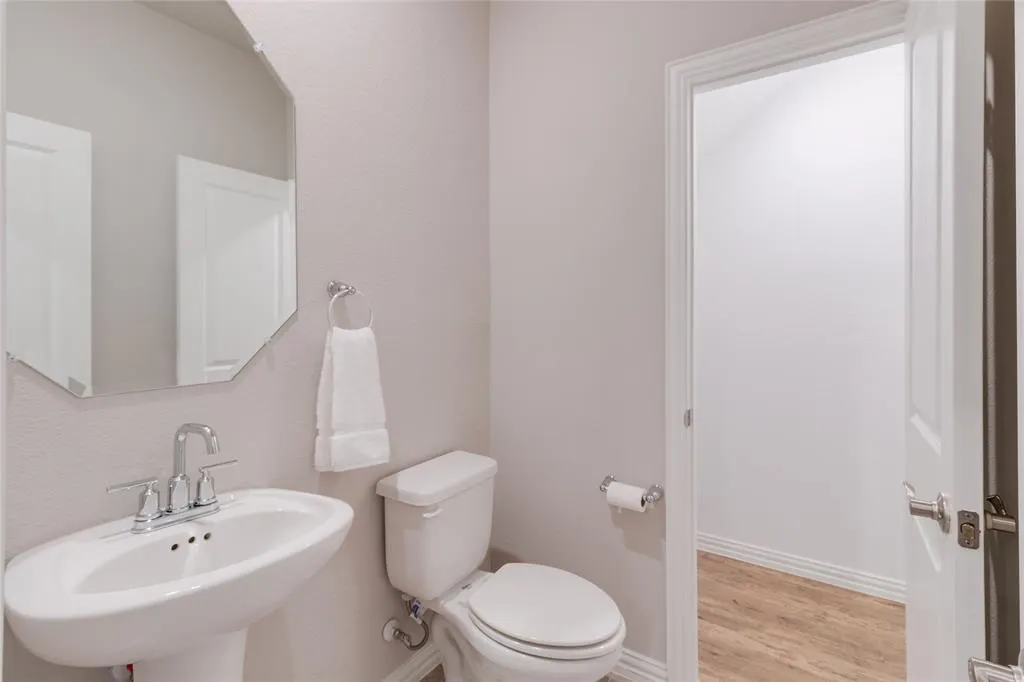 1616 Berry Ridge Trail