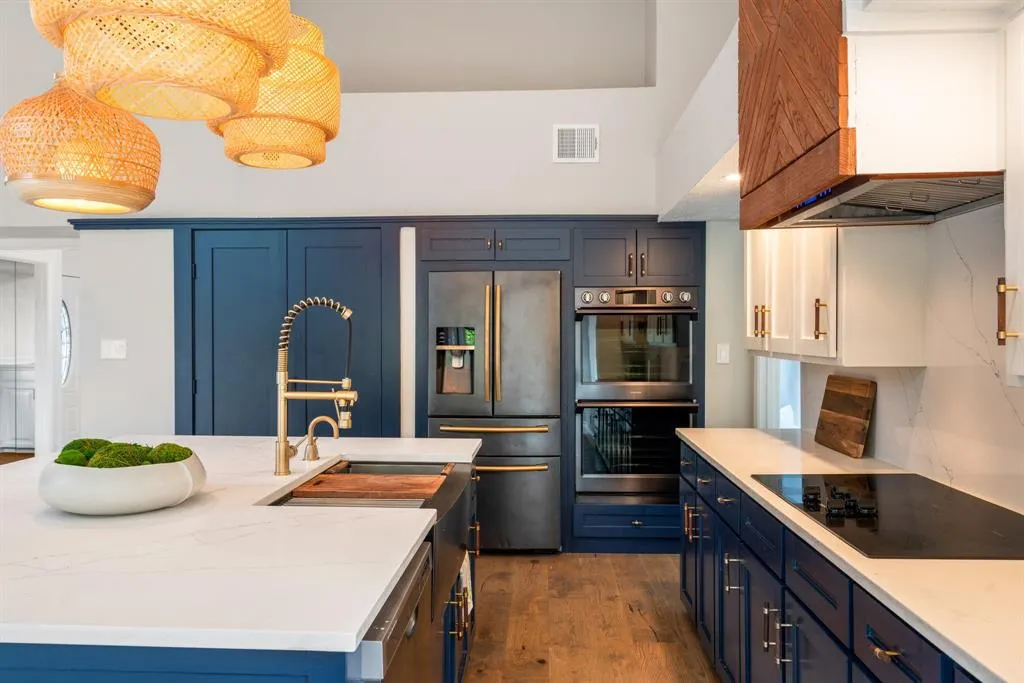5325 Seascape Lane