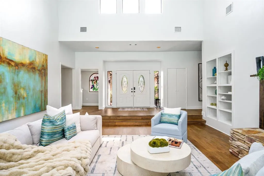 5325 Seascape Lane