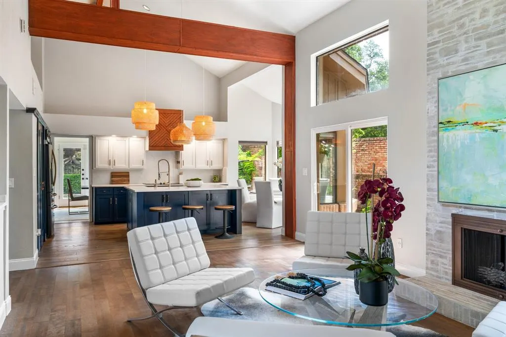 5325 Seascape Lane