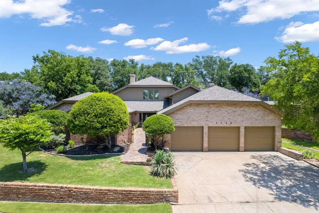 5325 Seascape Lane