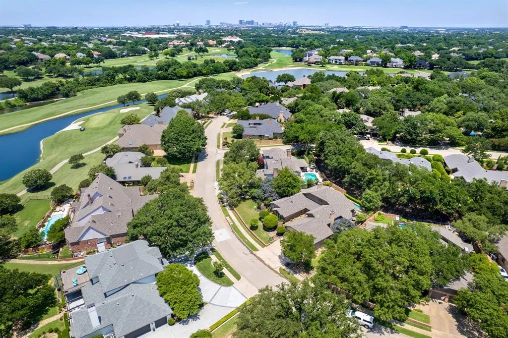 5325 Seascape Lane