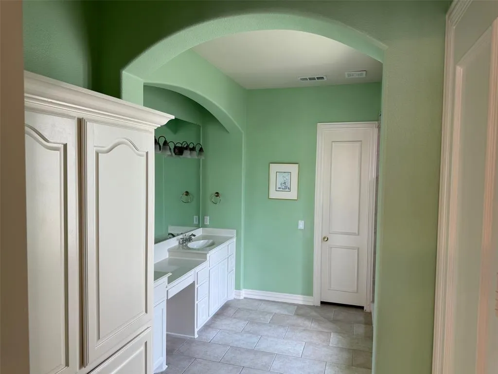 8421 Orchard Hill Drive