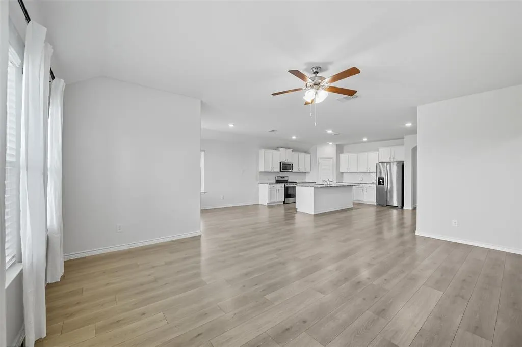 3000 Llano Road
