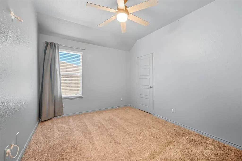3000 Llano Road