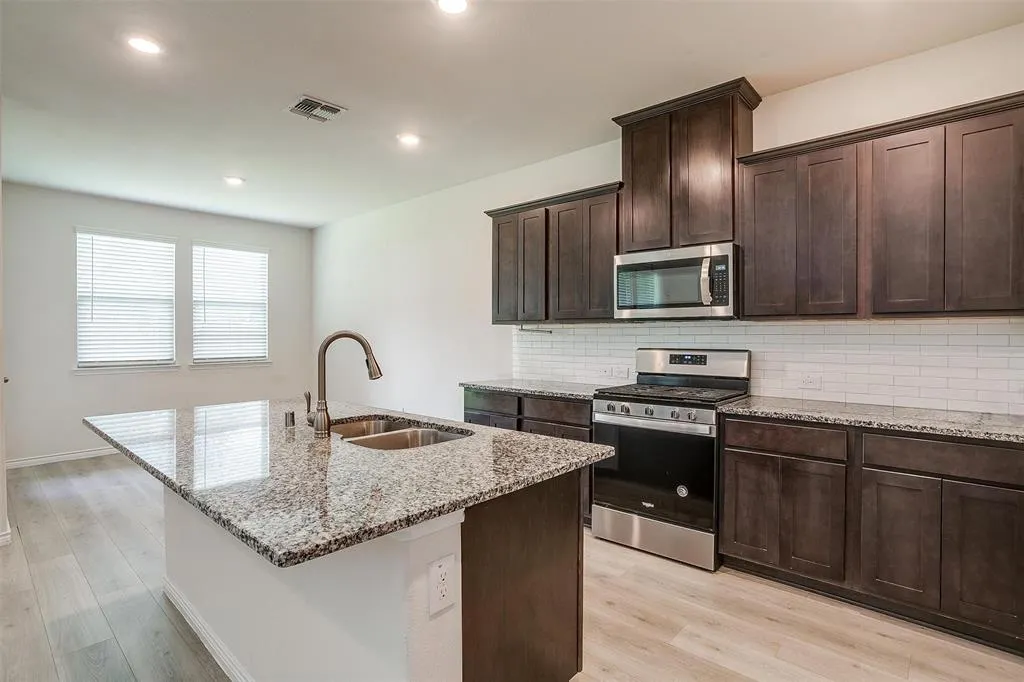 3008 Lampasas Lane