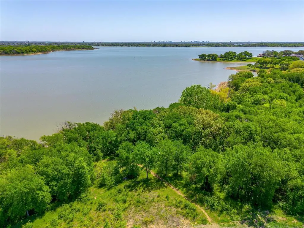 3008 Lampasas Lane
