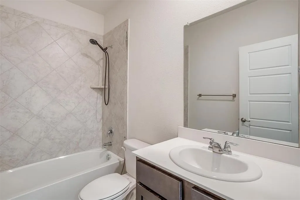 3008 Lampasas Lane
