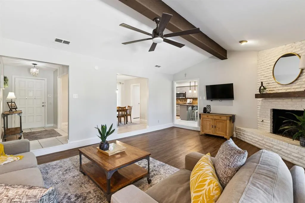 214 Glenwick Place
