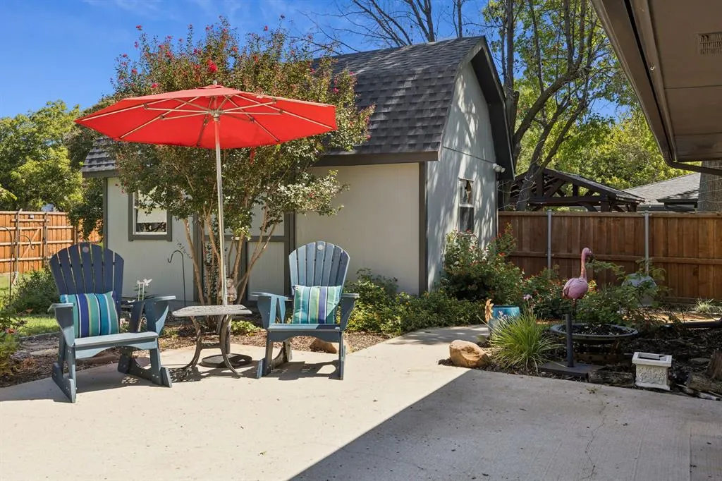 214 Glenwick Place