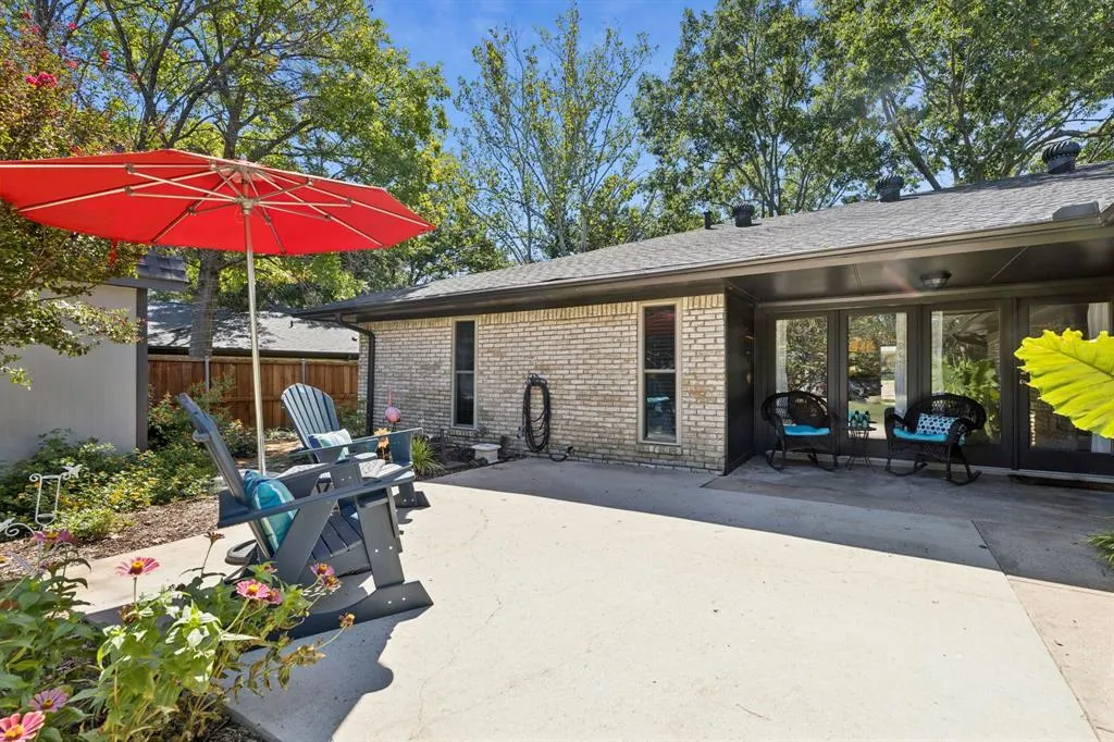 214 Glenwick Place