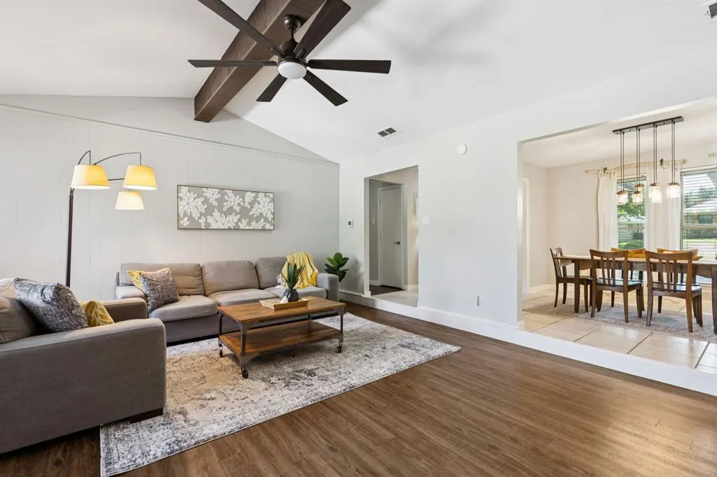 214 Glenwick Place