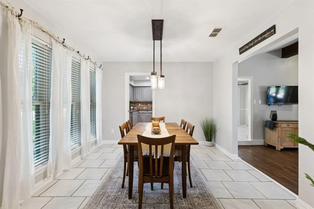 214 Glenwick Place