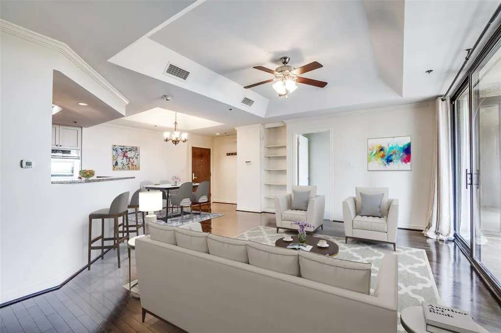 5909 Luther Lane, #1106