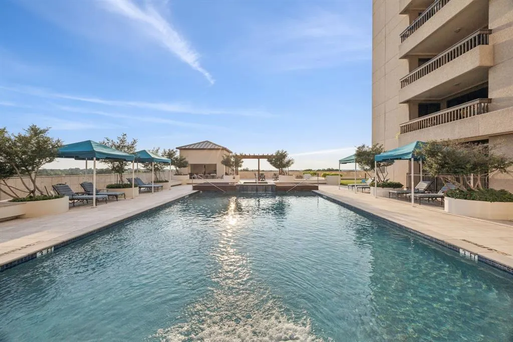 5909 Luther Lane, #1106