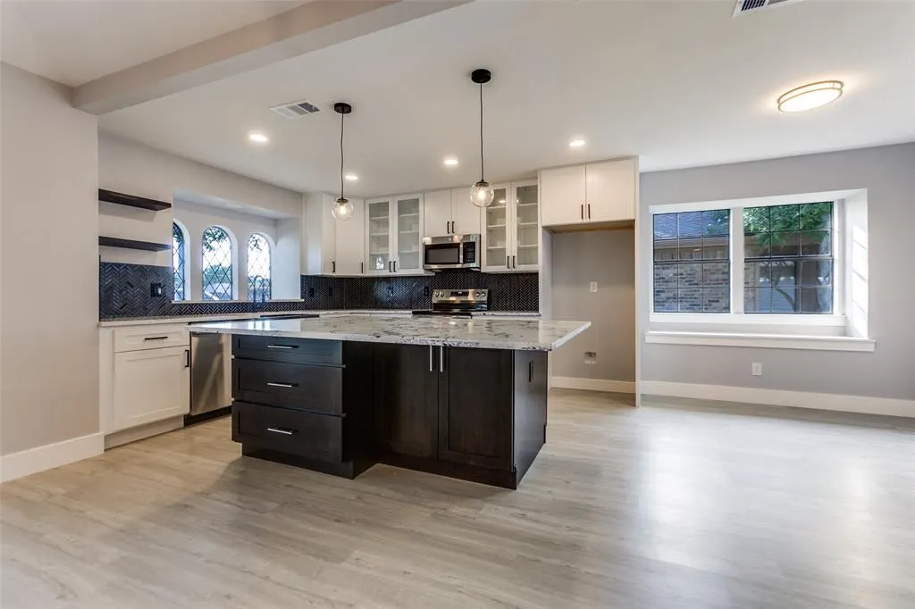 1115 E Spring Valley Road