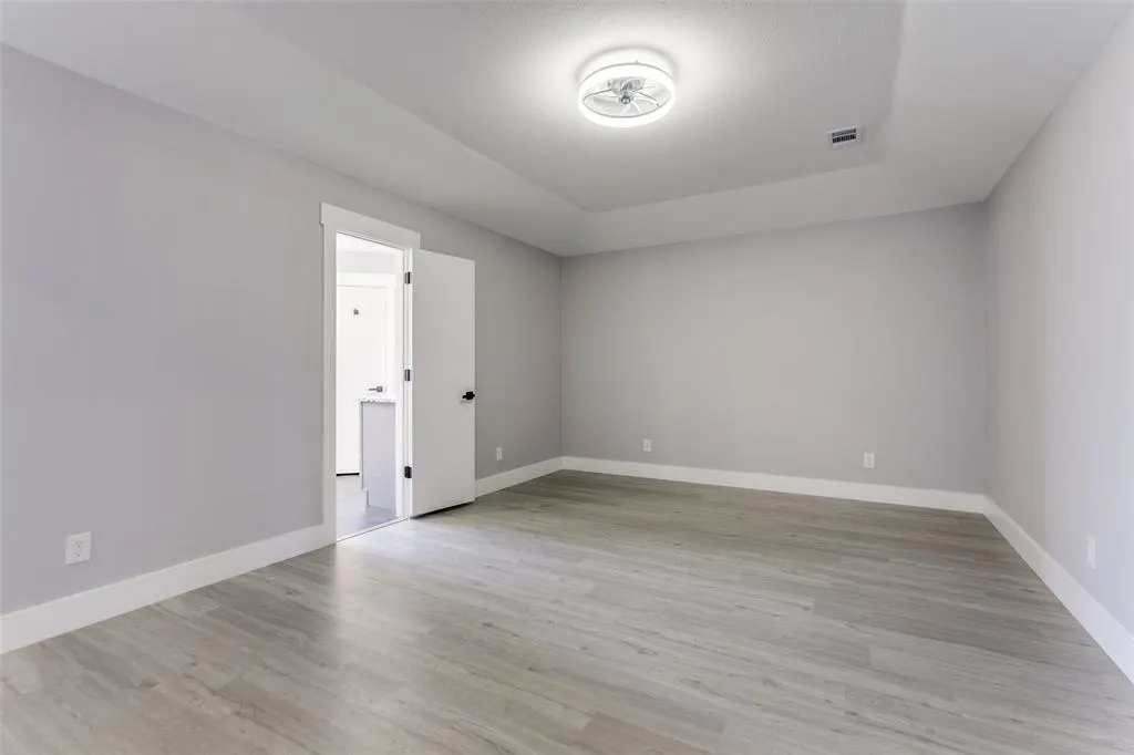 1115 E Spring Valley Road
