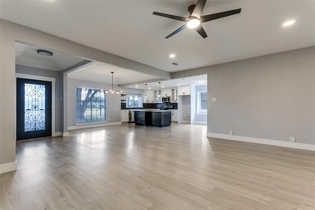 1115 E Spring Valley Road
