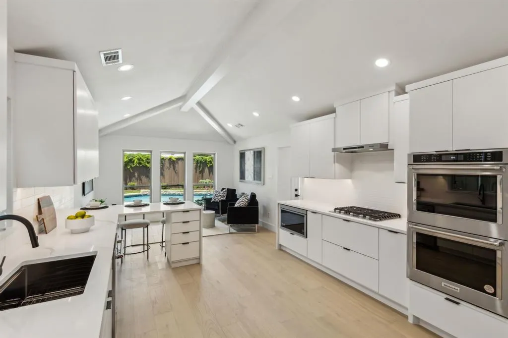 5702 Glen Heather Drive