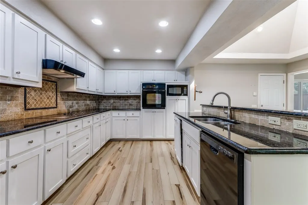 3909 Saddlehead Drive