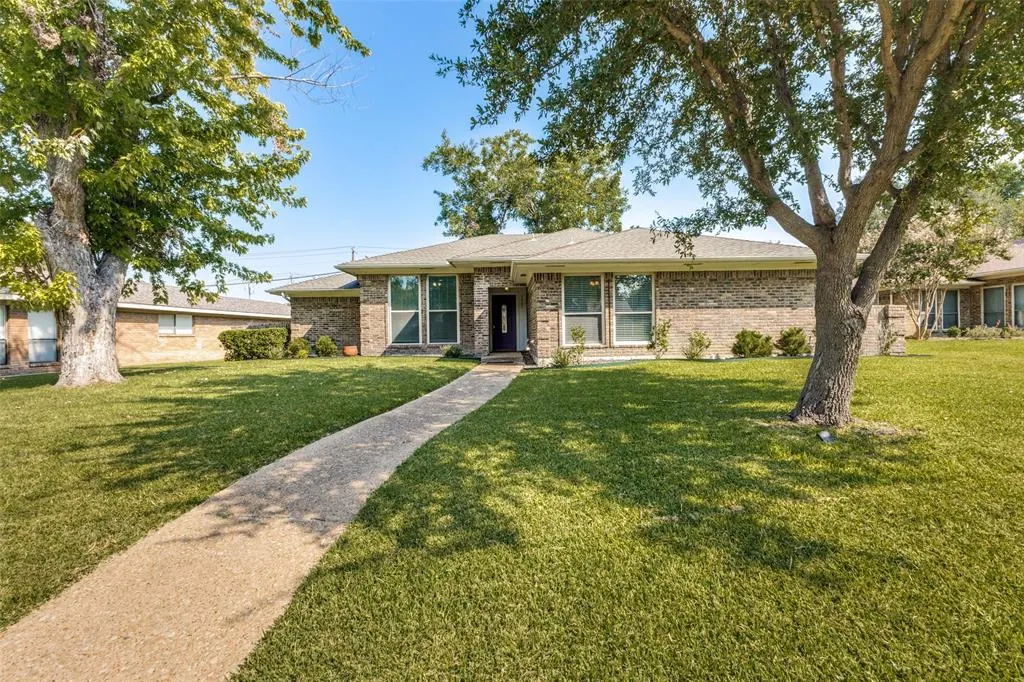 3909 Saddlehead Drive
