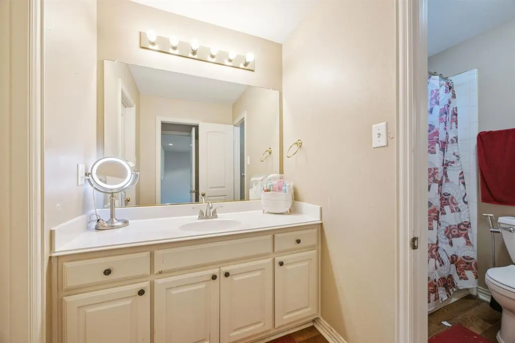 2417 Mesa Oak Trail