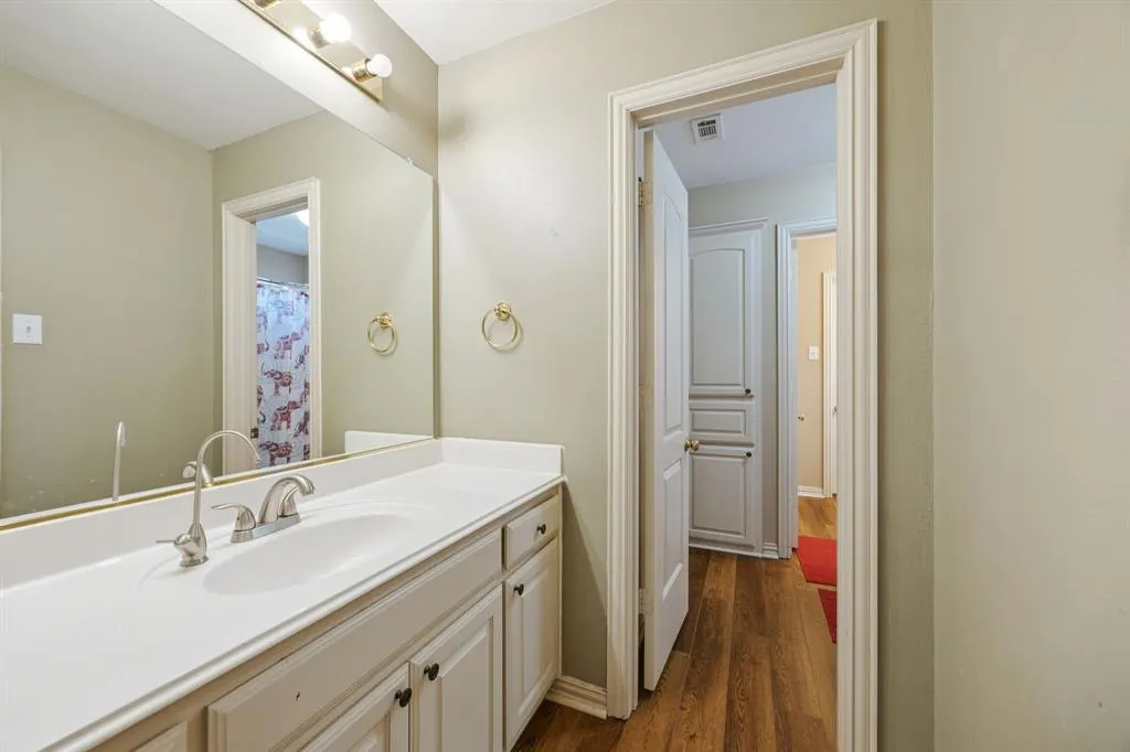 2417 Mesa Oak Trail