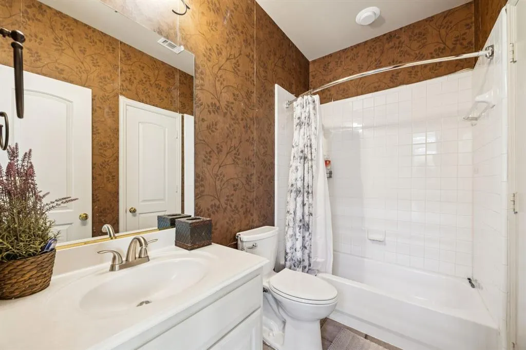 2417 Mesa Oak Trail