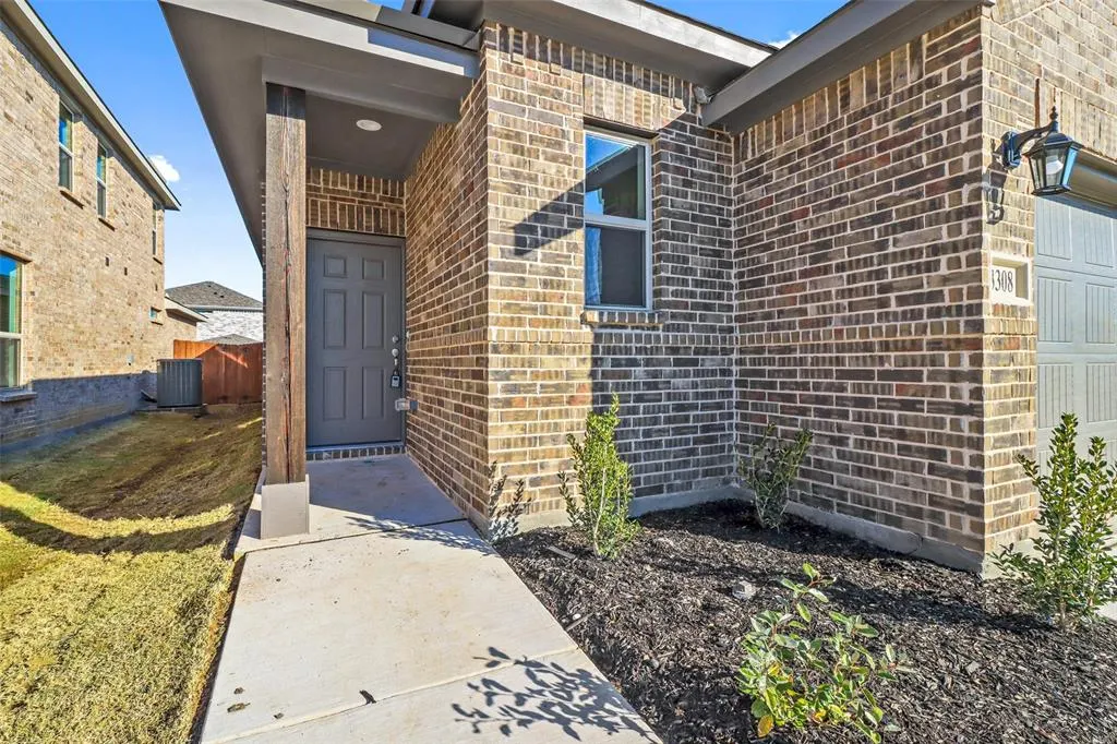 3308 Dahlia Drive