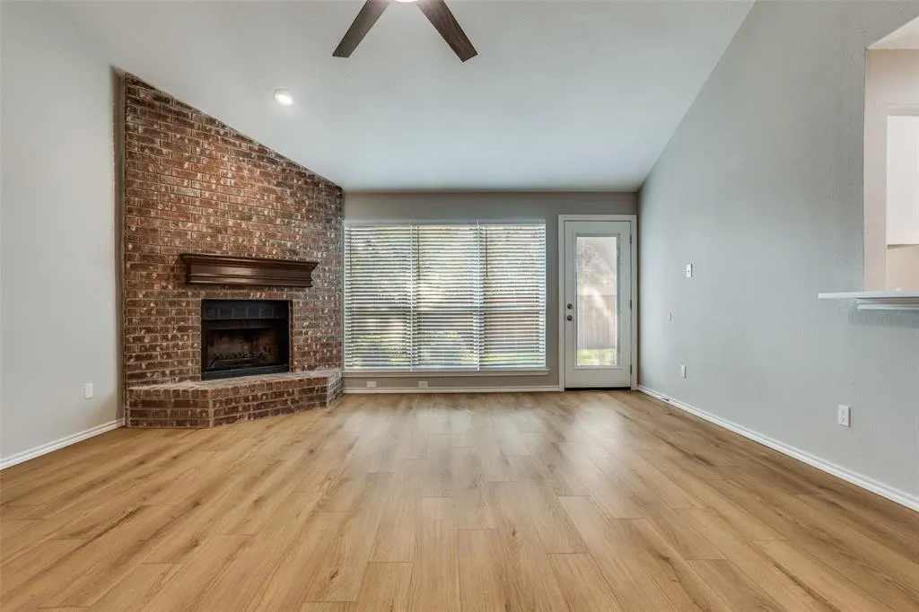 1016 Ledgemont Drive