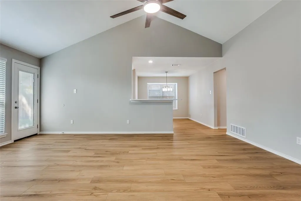1016 Ledgemont Drive