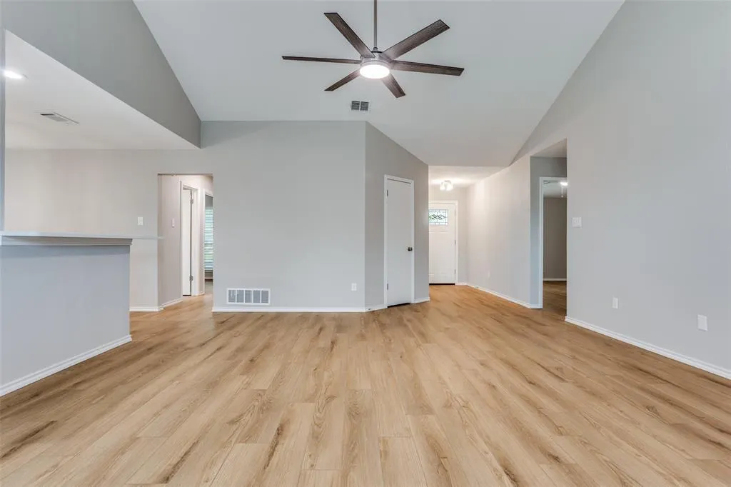 1016 Ledgemont Drive