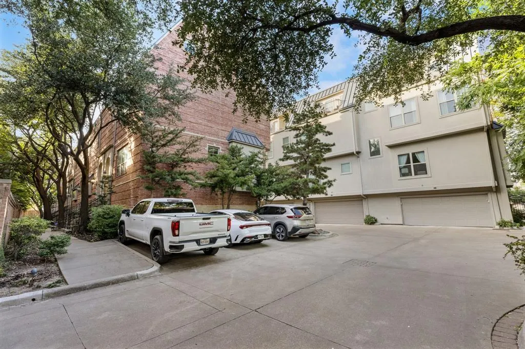 1500 Pecos Street, #7