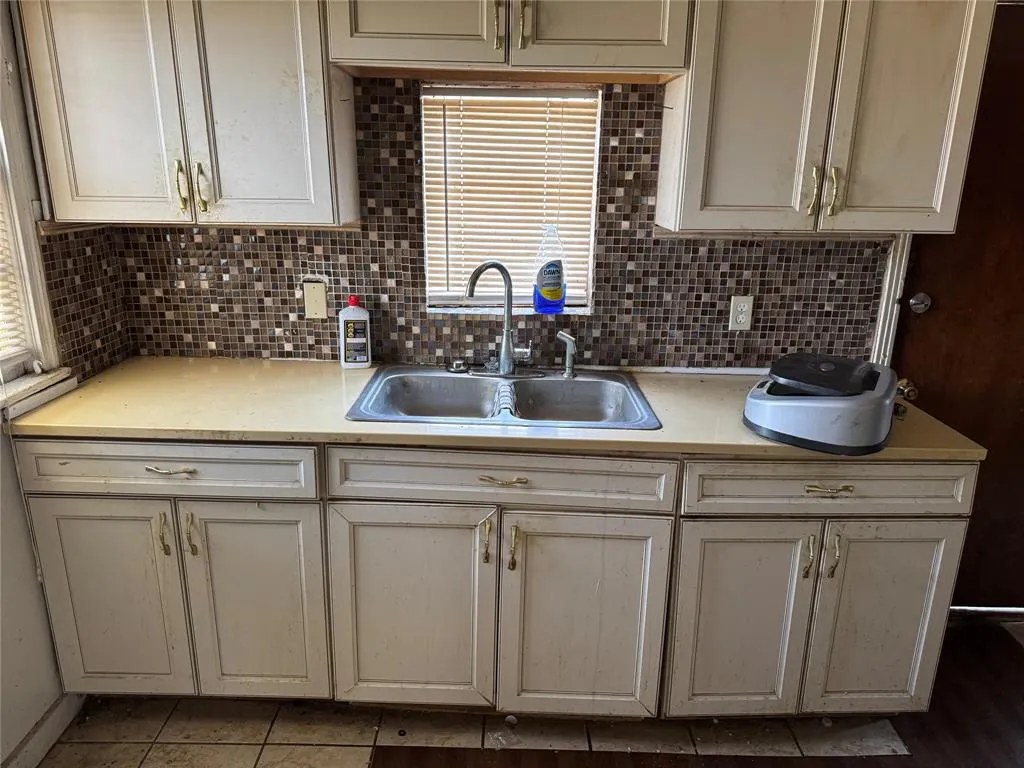 234 W Woodin Boulevard