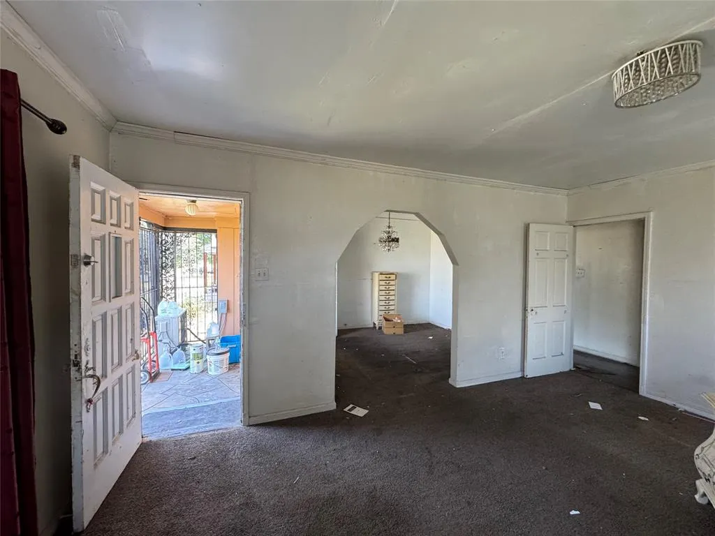 234 W Woodin Boulevard