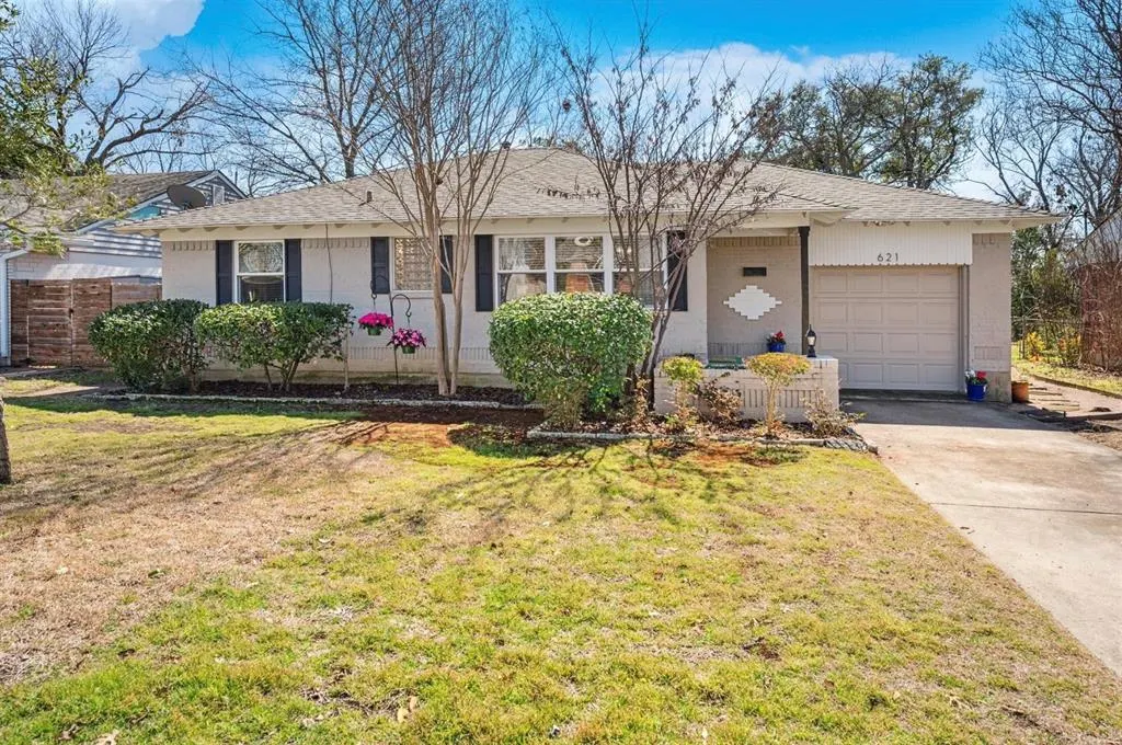 621 Ridgedale Drive