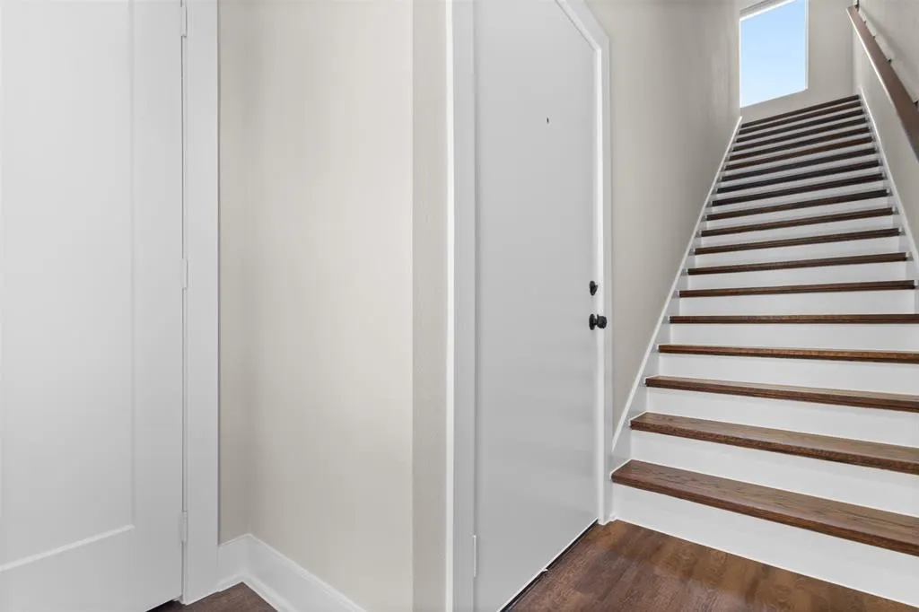 4514 Cabell Drive, #101