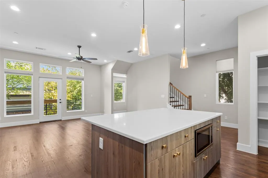 4514 Cabell Drive, #101