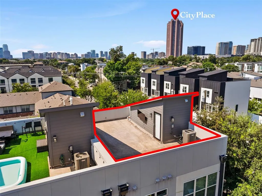 4514 Cabell Drive, #101