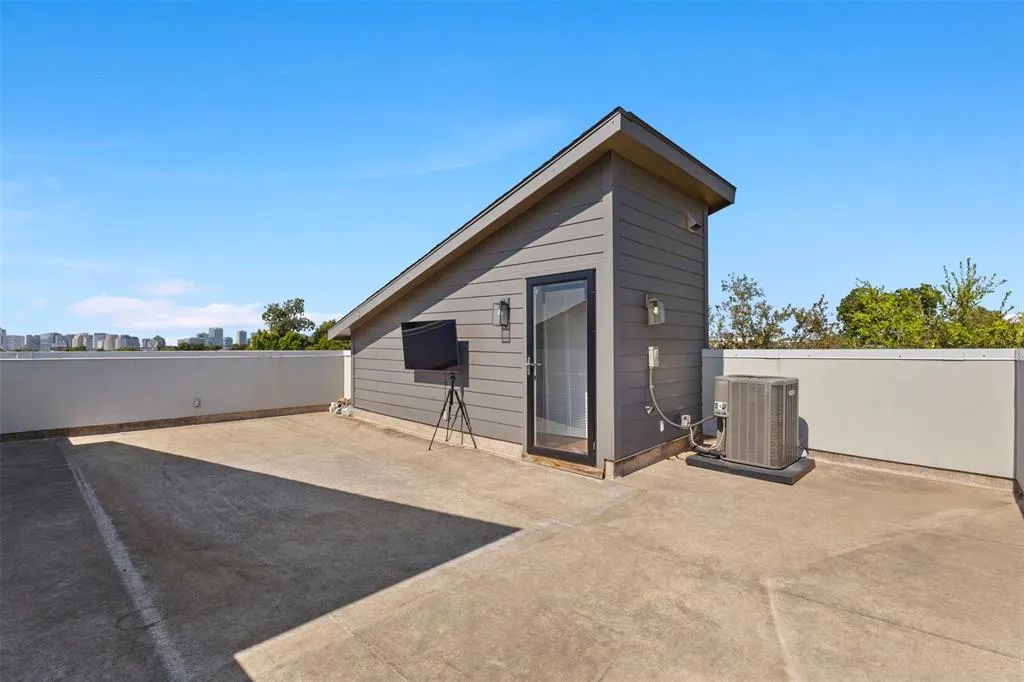 4514 Cabell Drive, #101