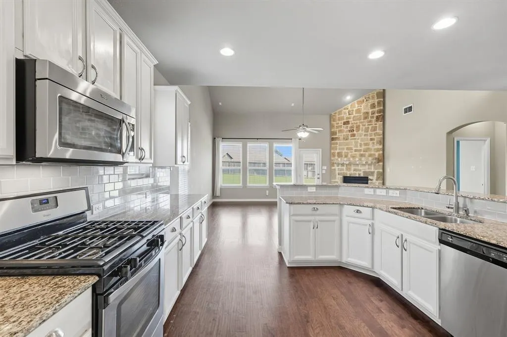 2509 Castle Creek Drive