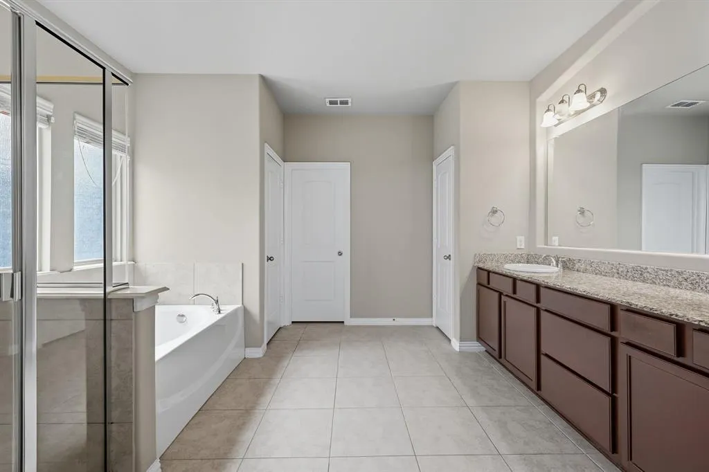 2509 Castle Creek Drive