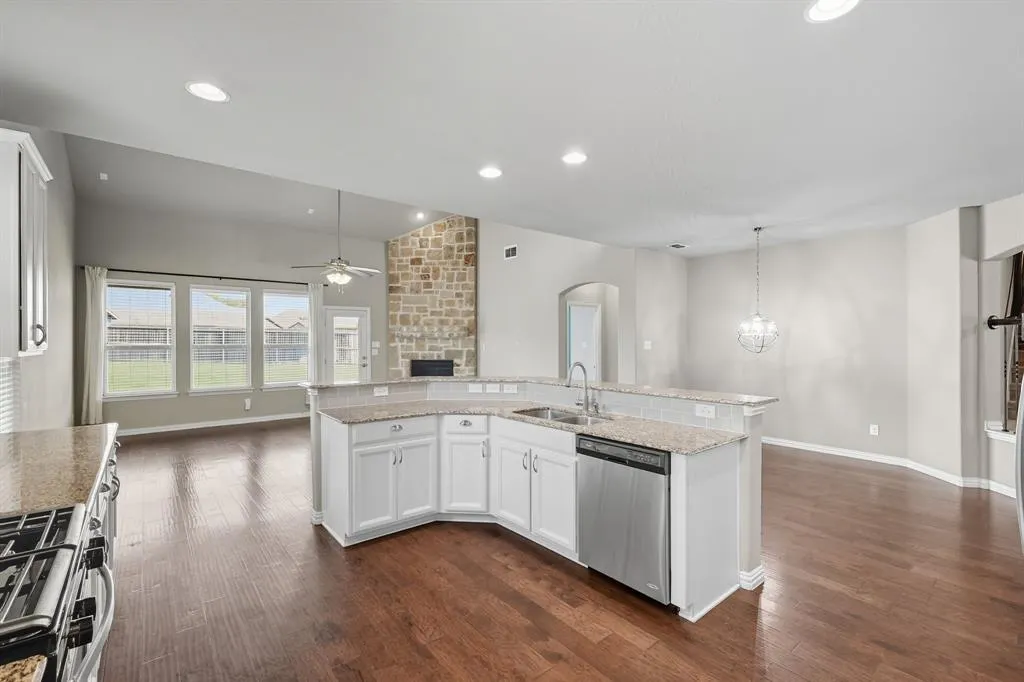 2509 Castle Creek Drive