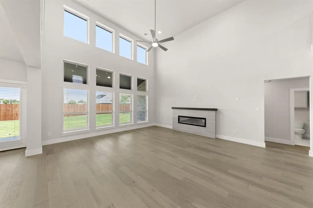 2507 Rolling Hills
