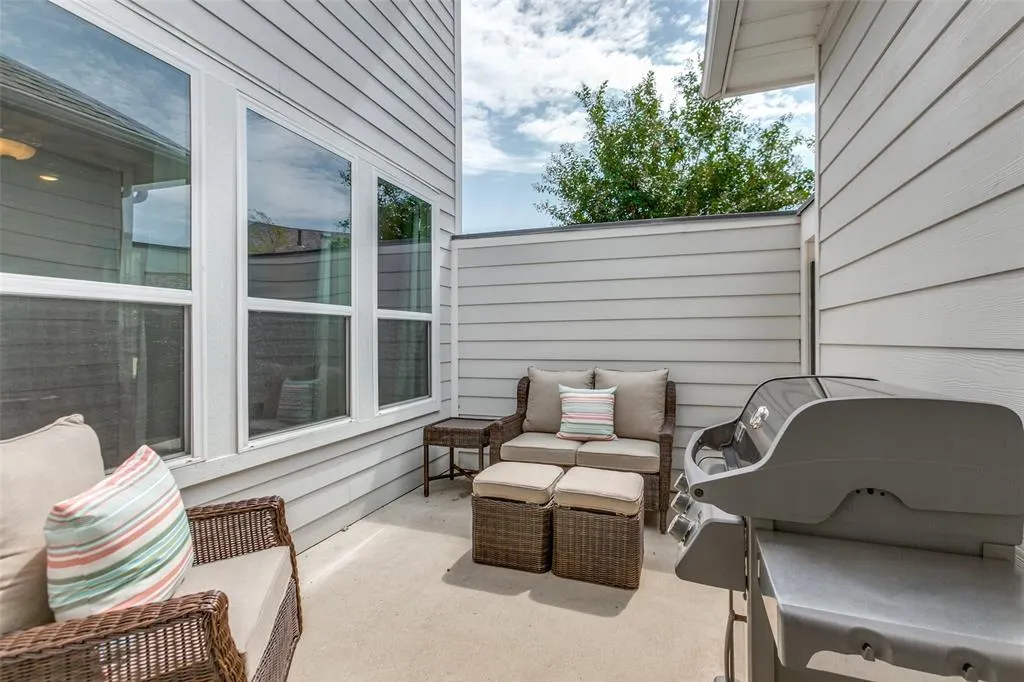 1052 Marian Drive