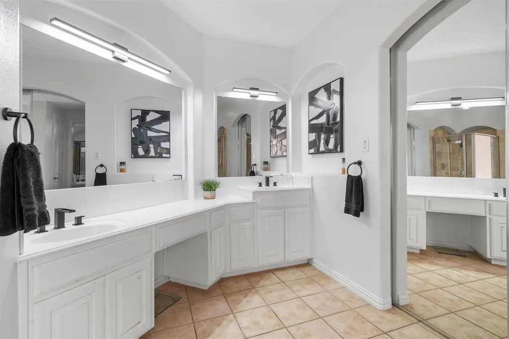 6616 Shadow Rock Drive