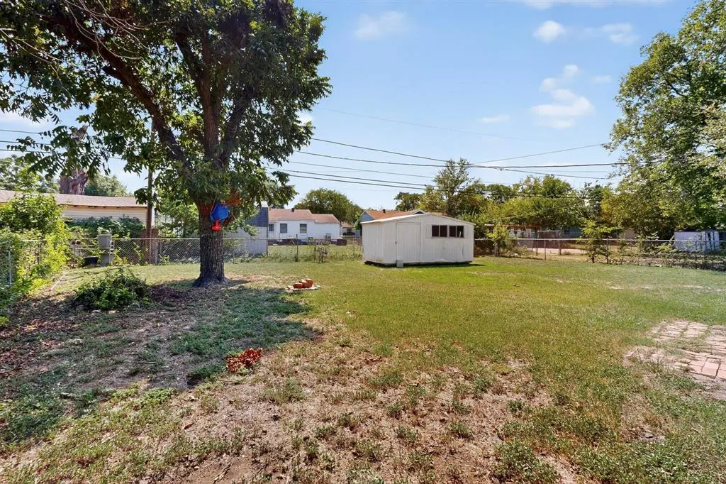2912 Shadow Wood Drive